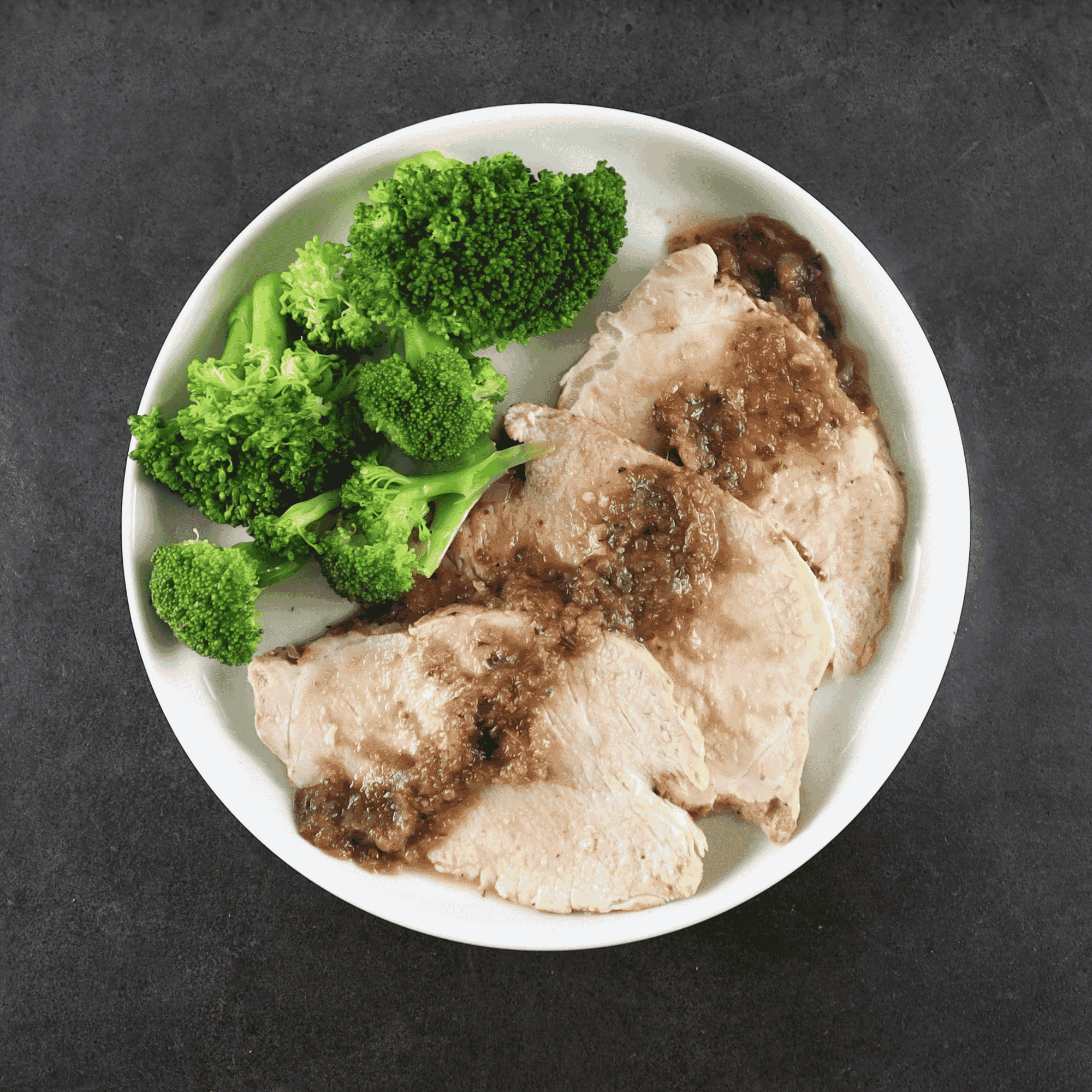 Border-Style Pork with Pineapple Chutney & Broccoli 